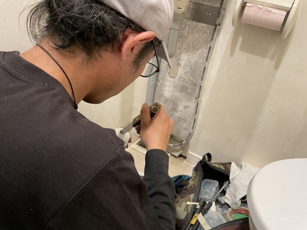 実況中継BLOG☆トイレ手洗い器修理☆