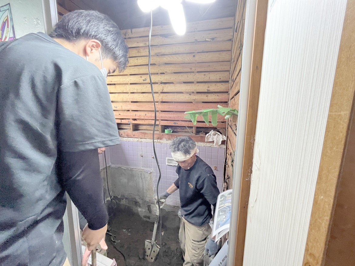 実況中継BLOG☆浴室改修工事☆解体・基礎打ち・配管工事