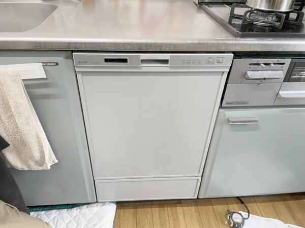 先進の洗浄力や使いやすさを追求した食洗機