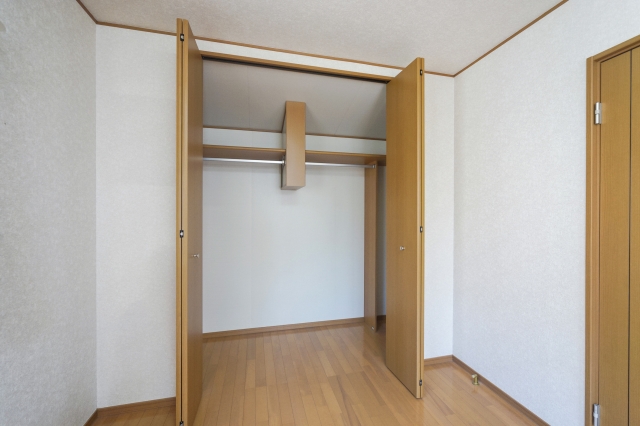クローゼット取替え