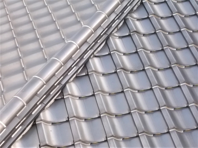 屋根瓦締め直し