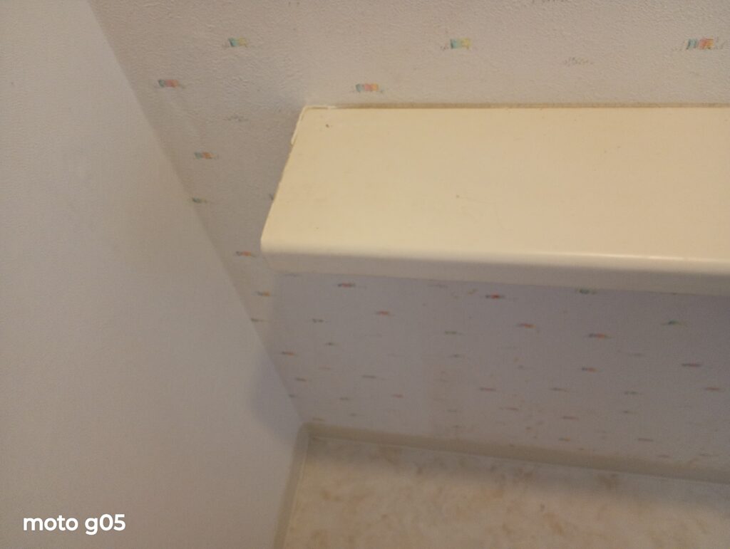 側面のクロス補修も全く違和感なく仕上がりました。