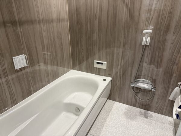 蛇口からの水漏れをきっかけにTOTO「サザナ」へ交換、窓を塞いで防犯と断熱を両立／宮崎市清武町N様邸